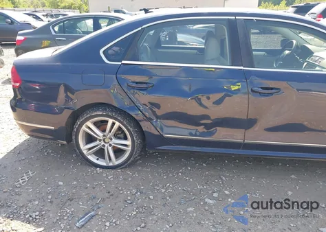 2013 Volkswagen Passat 2.0L Tdi Se z USA, uszkodzony, nr VIN 1VWBN7A39DC022849